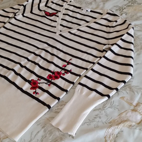 New York & Company Black and White Striped V-Neck Sweater - Picture 2 of 9